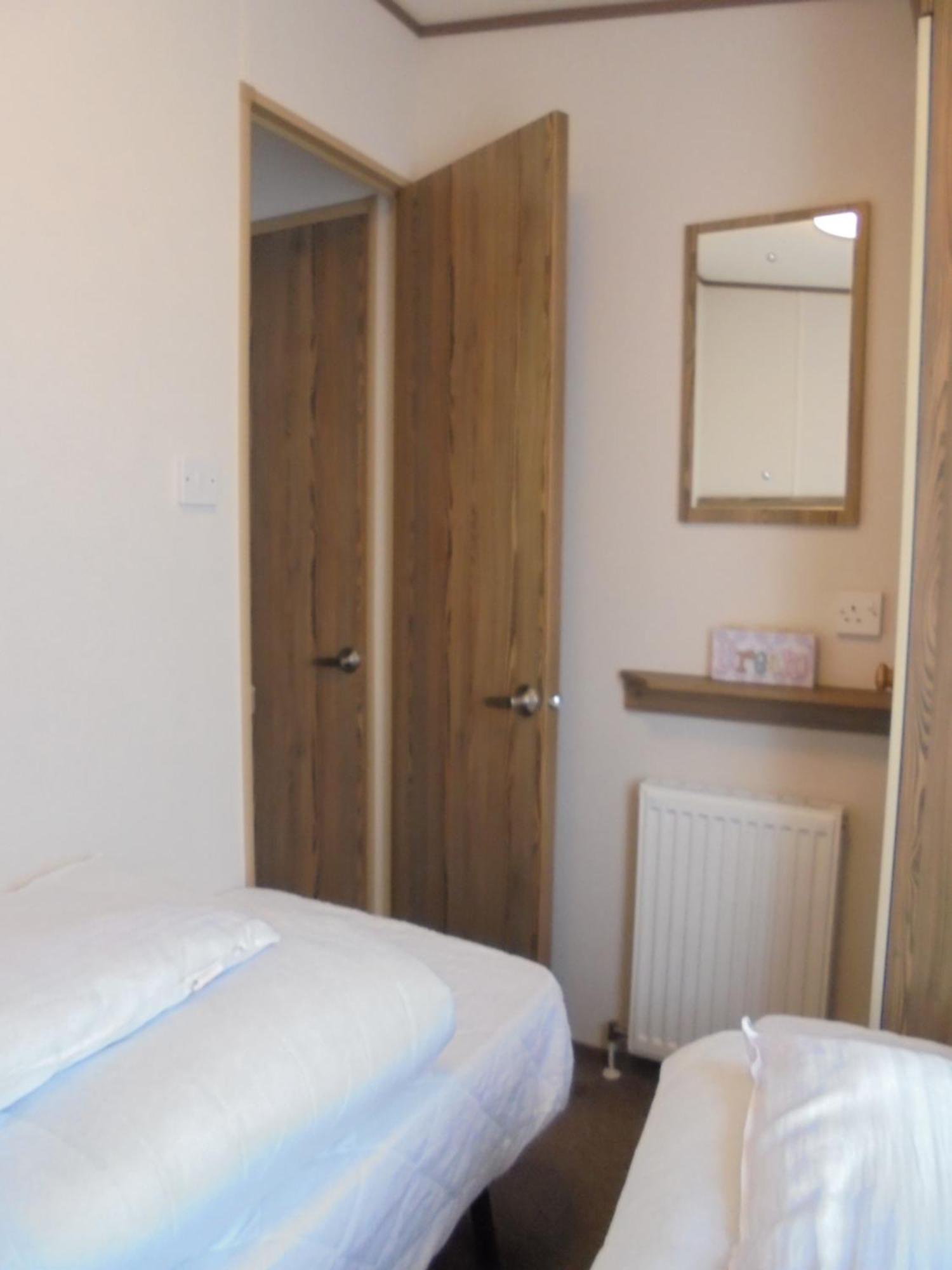 The Grange Ingoldmells: Elan 6 Berth, Central Heated, Wrap Around Decking Bagian luar foto